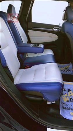 جیپ گراند شیرۆکی